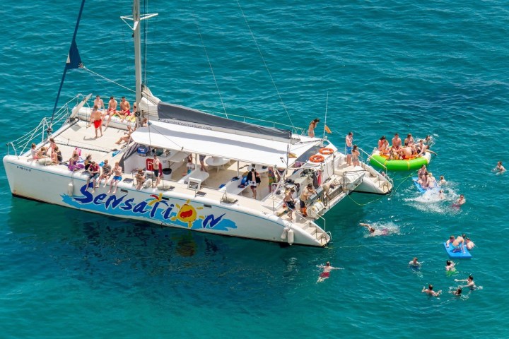 Fiesta en Catamarán